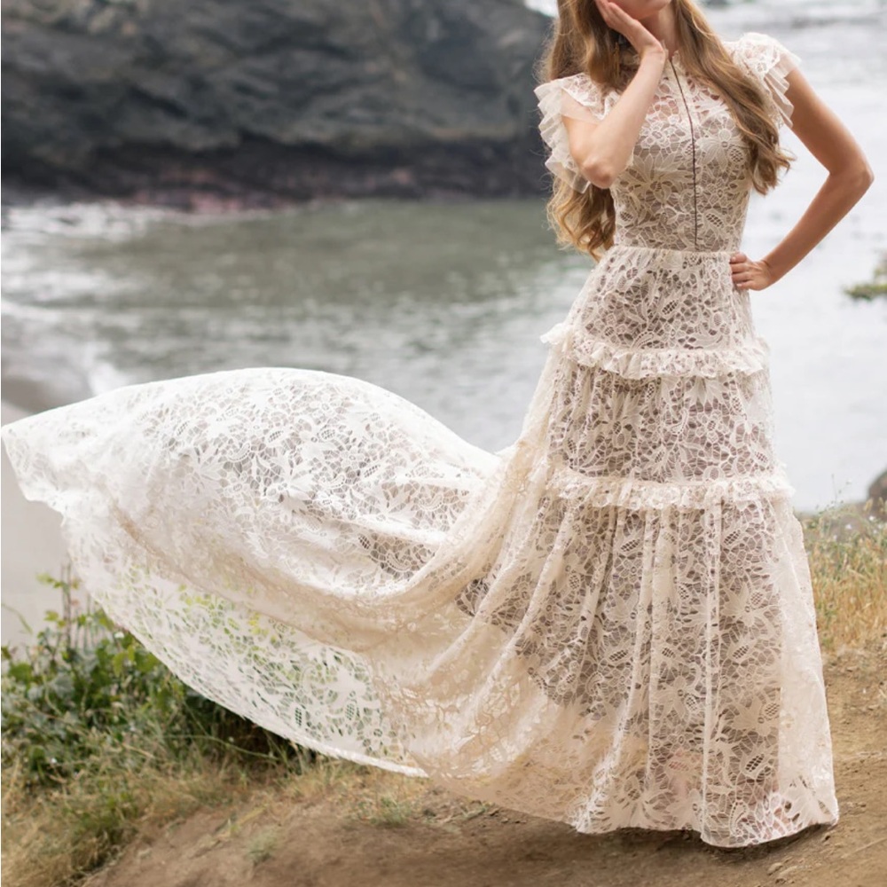 Joyfolie Lace Maxi Dress in Cream